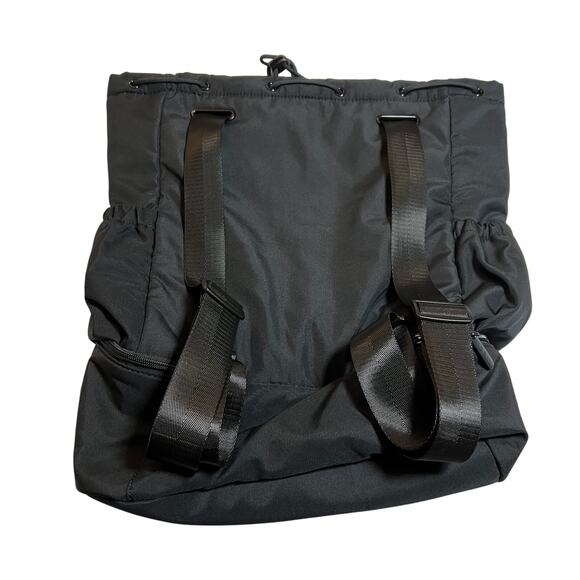 Beyond Yoga Convertible Gym Bag Backpack Workout Minimalist Casual main image 8